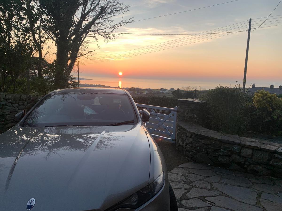 Beautiful Near Harlech With Ocean Views