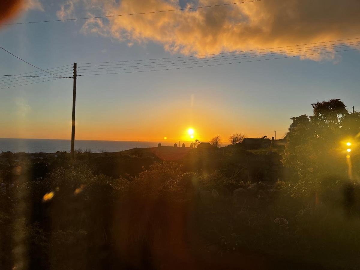 Beautiful Near Harlech With Ocean Views